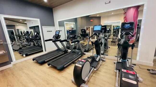 Building Photo - 3610 Yacht Club Dr