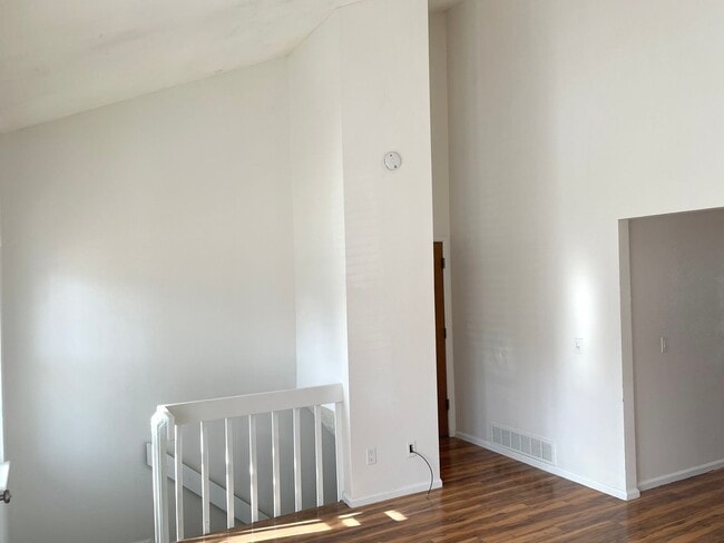Building Photo - Newly updated home for rent in Seven Hills Neighborhood