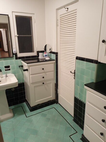 Building Photo - 359 Heather Heights Ct