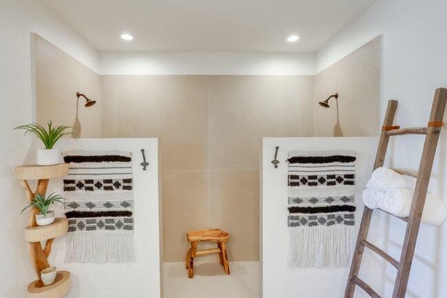 Building Photo - 84644 Pavone Way