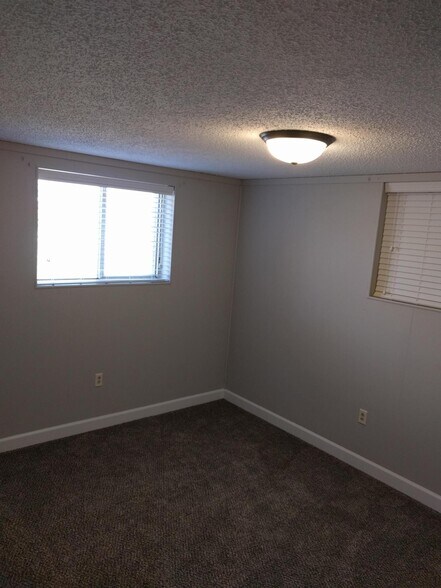 Bed 3 - 124 Airport Rd