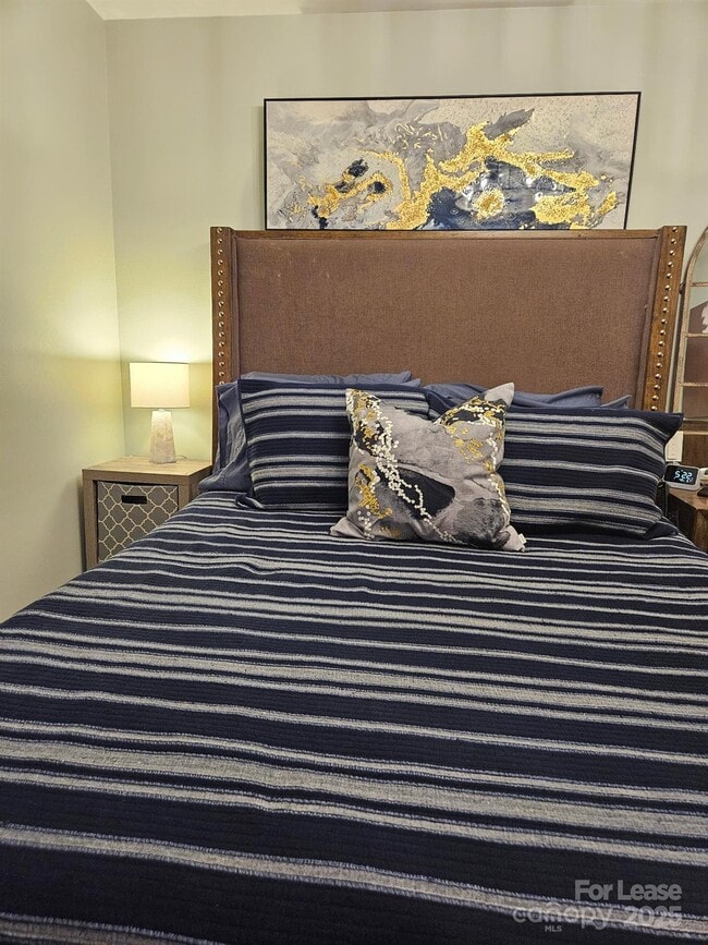 Building Photo - 4820 Gilmore Dr