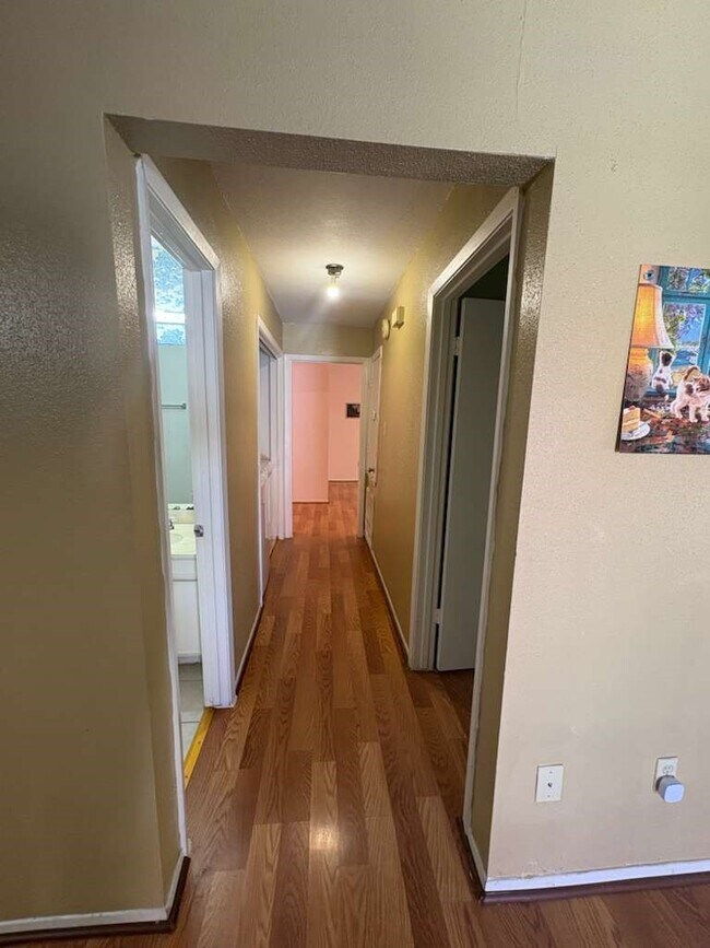 Building Photo - 10555 Turtlewood Ct