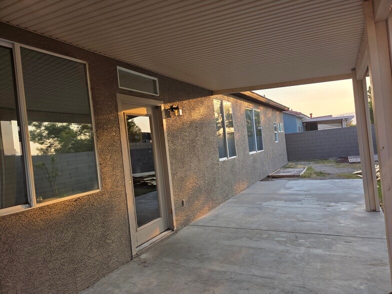 Building Photo - 2602 Roaring Lion Ave