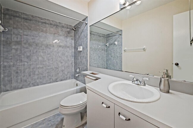 Building Photo - 6654 NW 173rd Ln