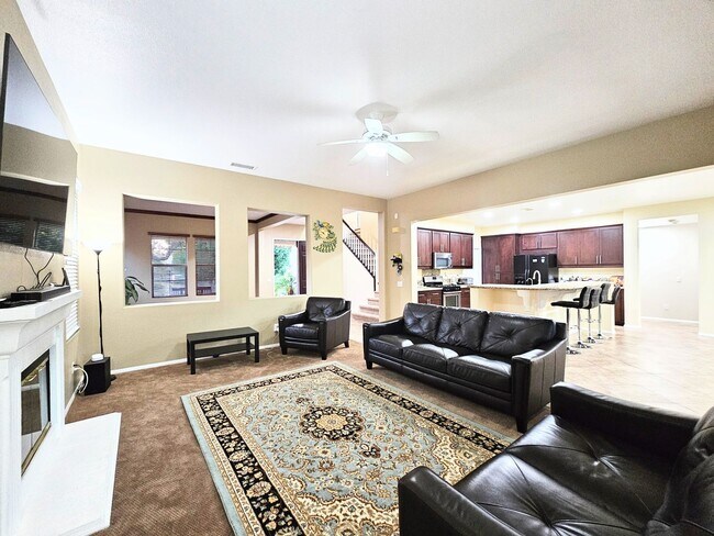 Building Photo - Highly Upgraded Paseo Del Sol Home!