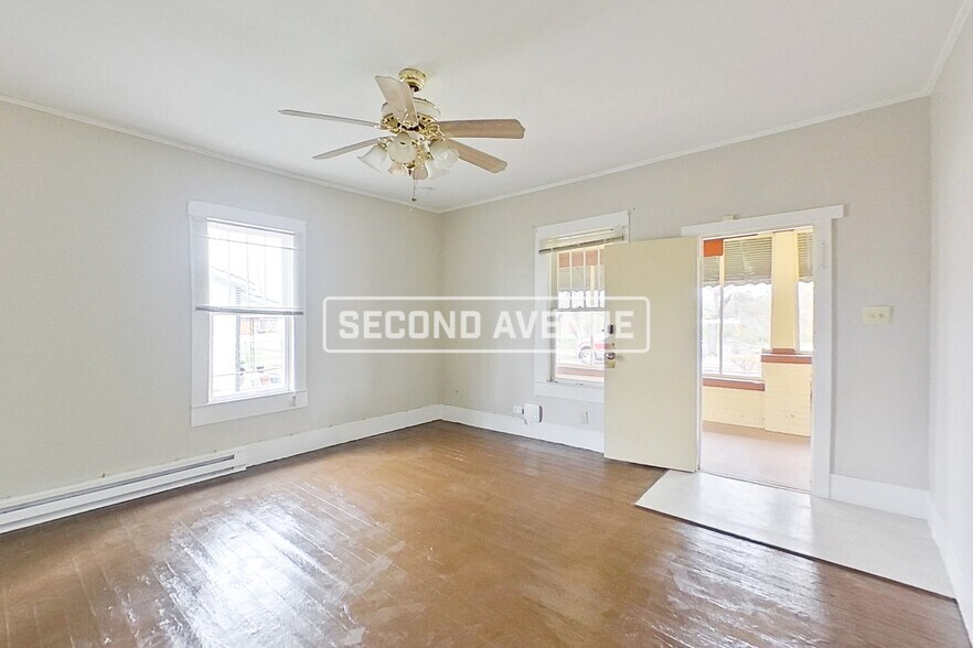 Building Photo - 3401 Hickory Ave SW