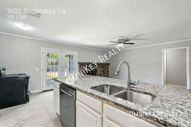 Building Photo - 3601 Blue Ridge Ln