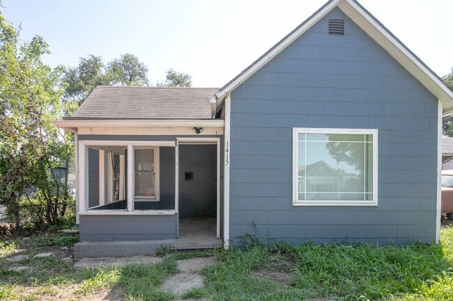 Building Photo - 1415 Spruce St