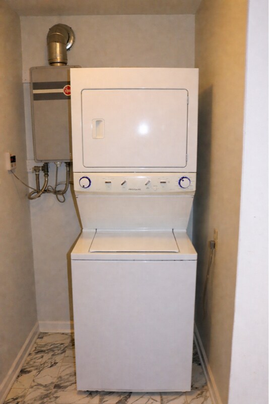 Building Photo - 4409 N Lookout Rd