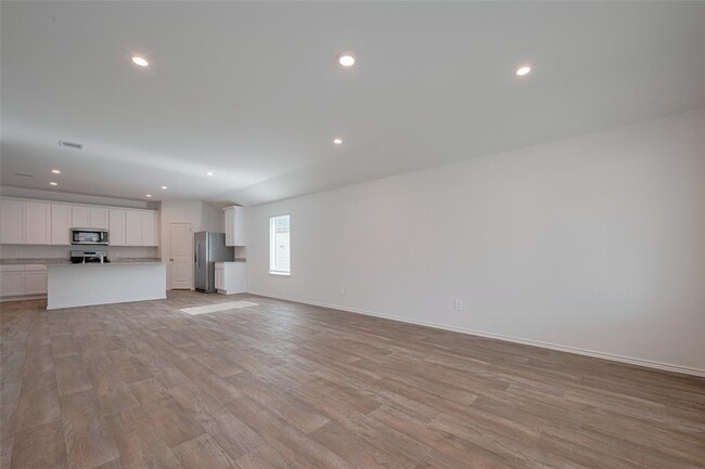 Building Photo - 30842 Brightwell Bnd