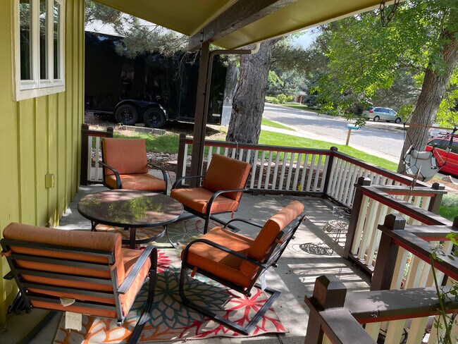 Building Photo - 7480 Mount Meeker Rd