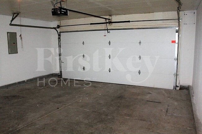 Building Photo - 2640 Branigan Creek Blvd