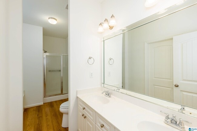 Building Photo - 2332 Ridgemont Dr