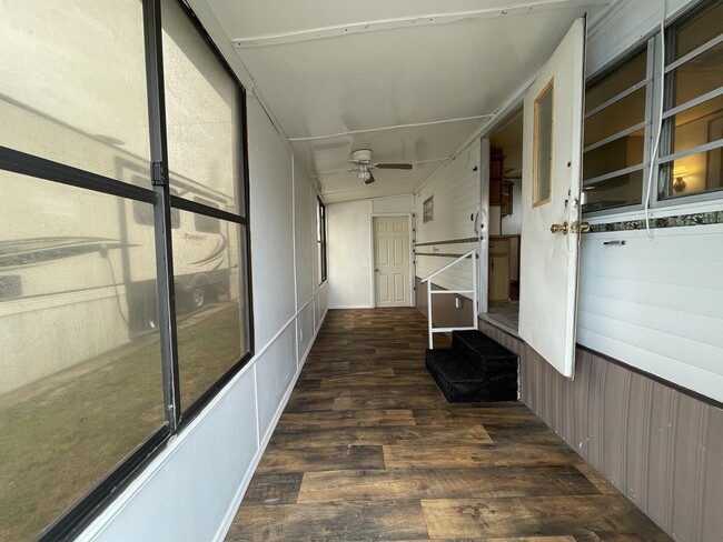 Building Photo - 30346 FL-78