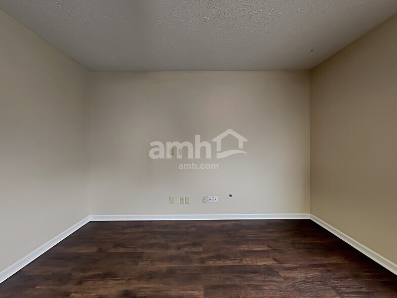 Building Photo - 11532 Pegasus Dr