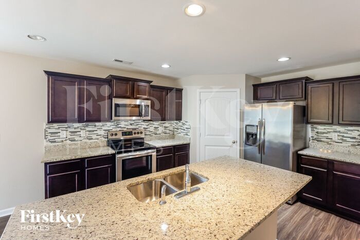 Building Photo - 11485 Cedar Glades Dr