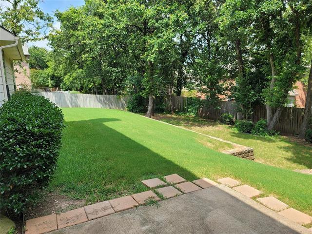 Building Photo - 1404 Hummingbird Ct