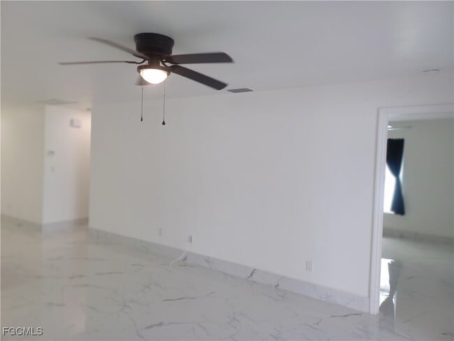 Building Photo - 1102 SW 15th Terrace