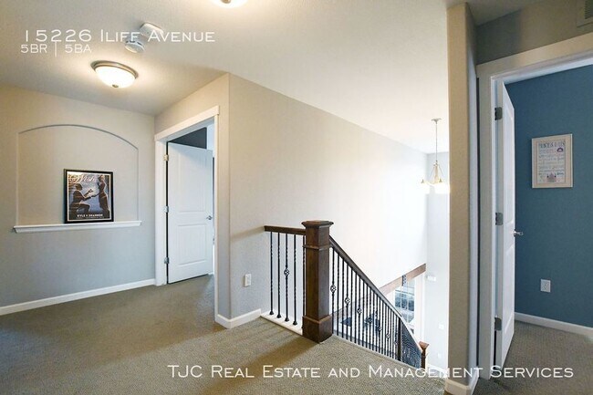 Building Photo - Solterra Home for Rent!