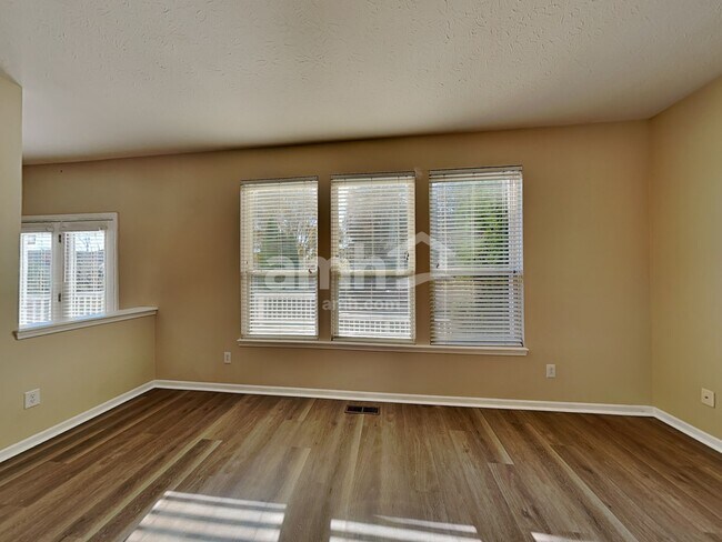 Building Photo - 11795 Langham Crescent Ct