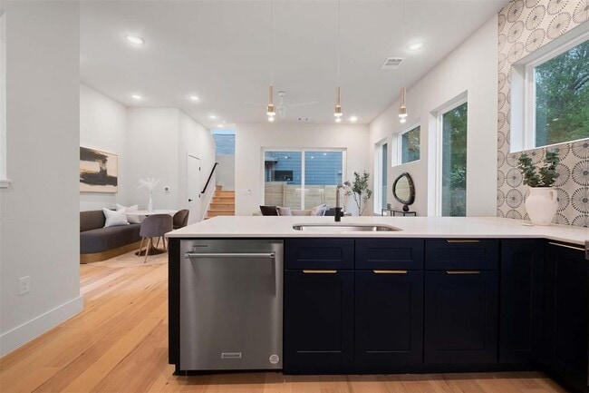 Building Photo - 4513 S 3rd St