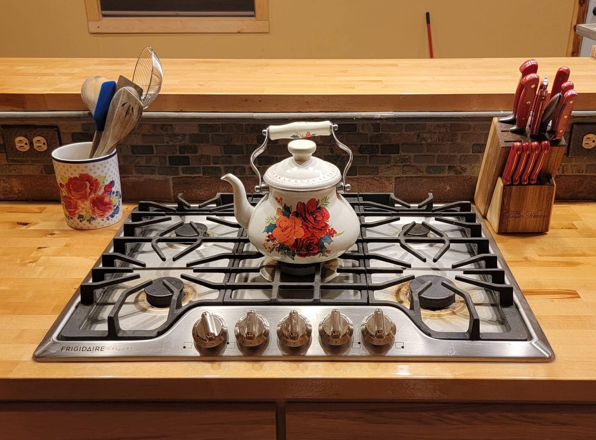 Building Photo - 412 N Edwards St