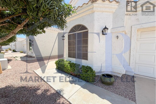 Building Photo - 2Bed/2Bath Patio Home in 55+ Community in ...