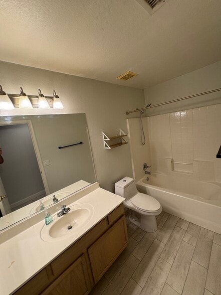 Building Photo - 21469 N 79th Dr