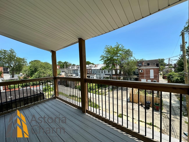 Building Photo - Live in Comfort: Spacious 3 Bedroom 2 Bath...