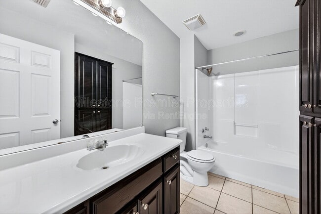 Building Photo - 1021 Rice St