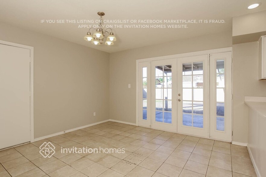 Building Photo - 3514 W Royal Palm Rd