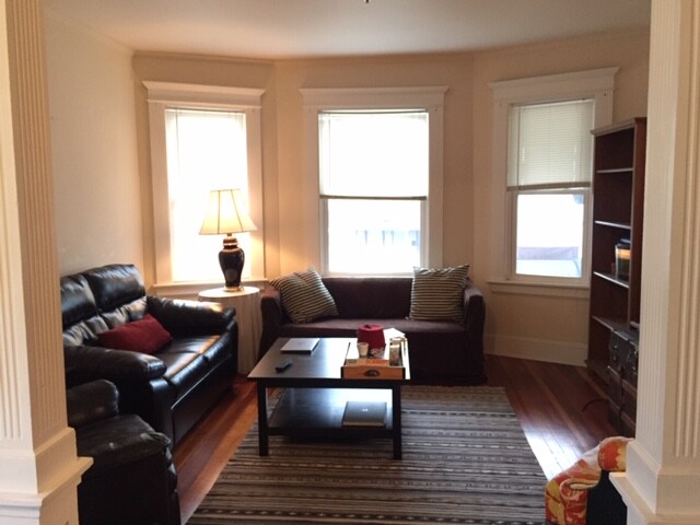 Primary Photo - 26-28-28 King St