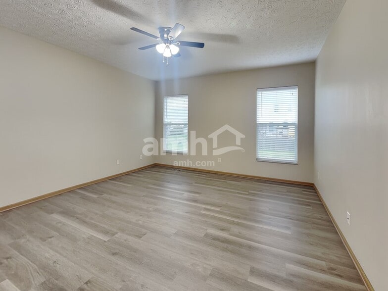 Building Photo - 105 Stockard Loop