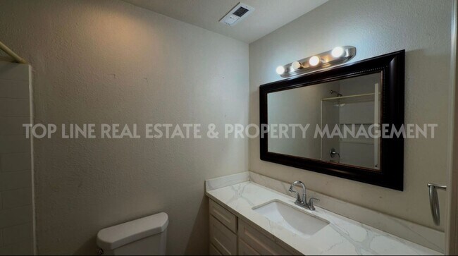 Building Photo - Coming Soon!  Home For Rent with pool. Tenant occupied. Please do not disturb tenants.