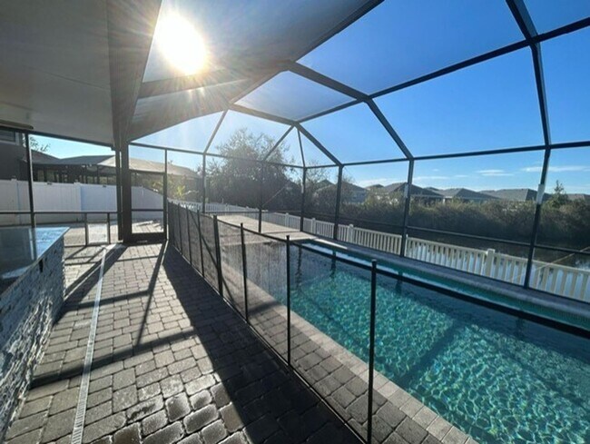 Building Photo - Single Family Home