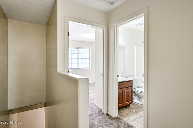 Building Photo - 2243 W Morten Ave