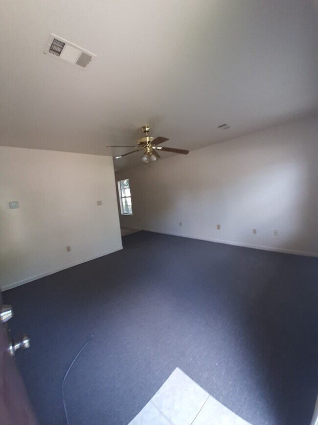 Building Photo - "Charming 2-Bed, 2-Bath Retreat at Butler's Oak – Spacious 924 Sq Ft Living in Jonesboro!"