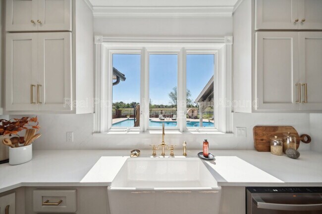 Building Photo - 6202 E 191st St S