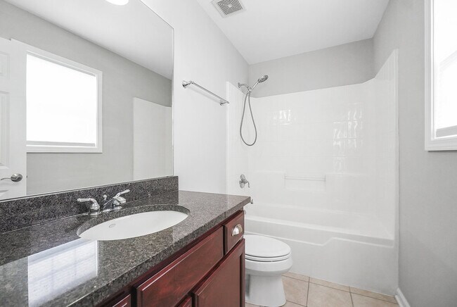 Building Photo - 2634 Blakely Ln