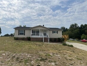 Building Photo - 15 Rhode Island Way