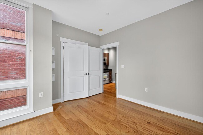 Building Photo - Chic 1-Bedroom Condo in Columbia Heights – Steps from Metro, Parks & Cafés