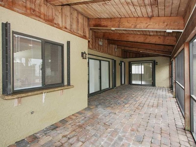 Building Photo - 9861 NW 10th St