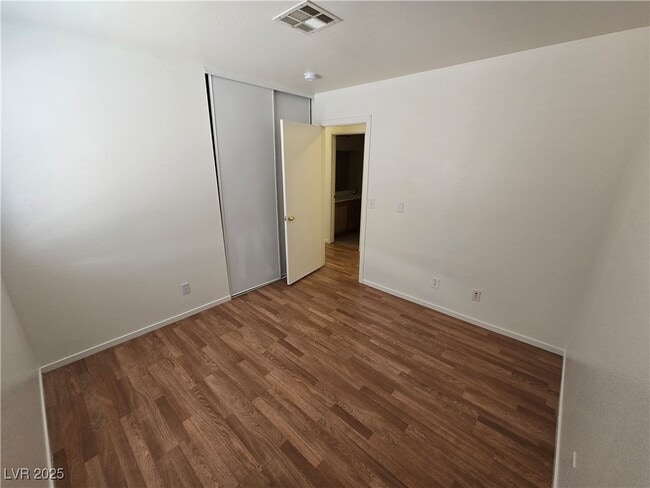 Building Photo - 5120 Wedmore Ct