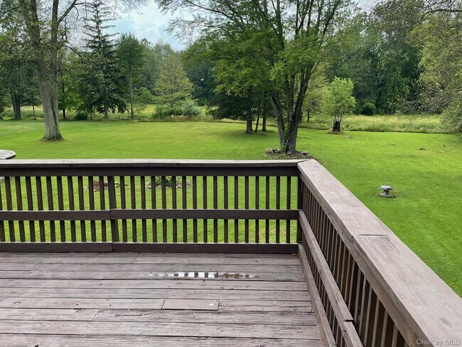 Building Photo - 80 Mallory Ln