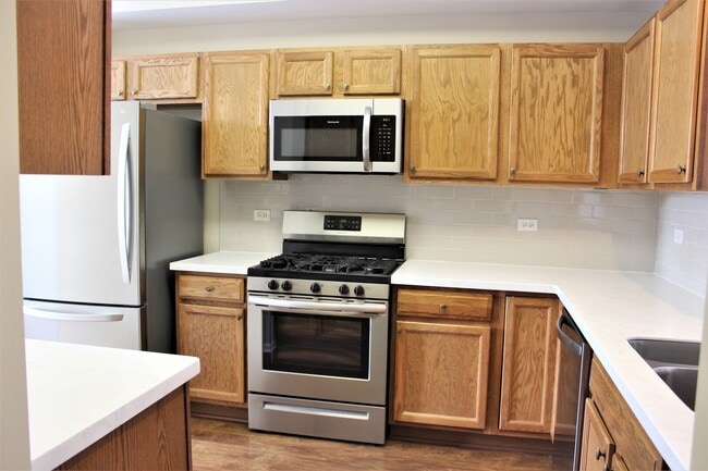 Building Photo - 12392 Wedgemere Dr