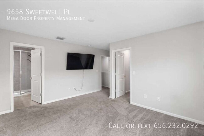 Building Photo - 9658 Sweetwell Pl