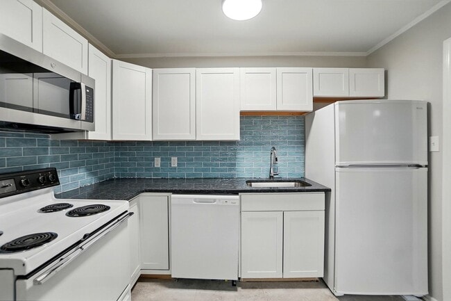 Building Photo - Charming 2BR Duplex in Charlotte