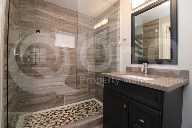 Building Photo - 6149 E Delcoa Ave