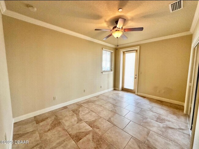 Building Photo - 5090 Riverside Dr